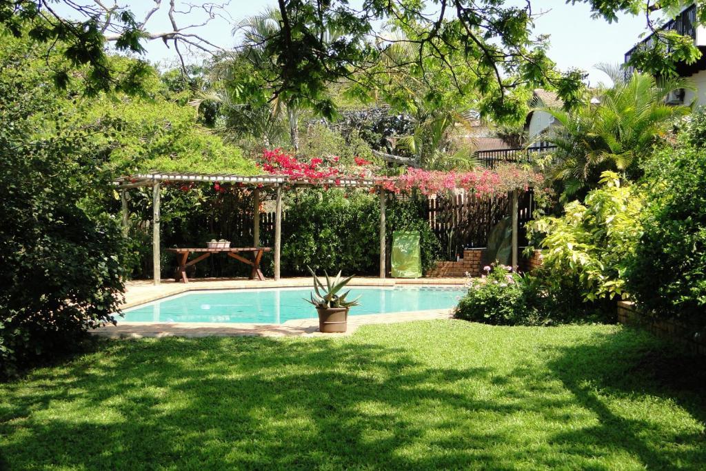 دوربان Umbrella Tree B&B المظهر الخارجي الصورة